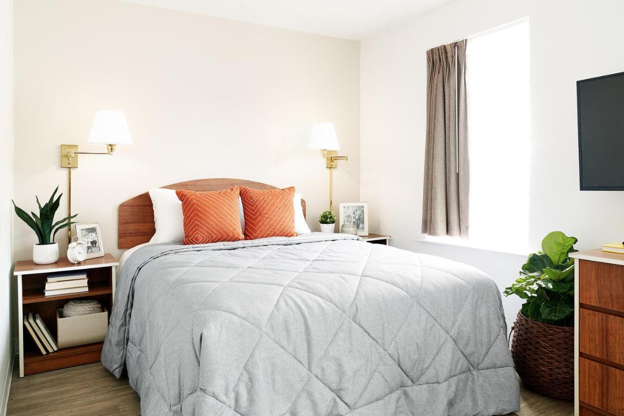 Intown Suites Extended Stay Houston Tx - Stuebner Airline Rd Louetta Exteriör bild